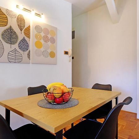 Red Tree Apartment 베오그라드 외부 사진